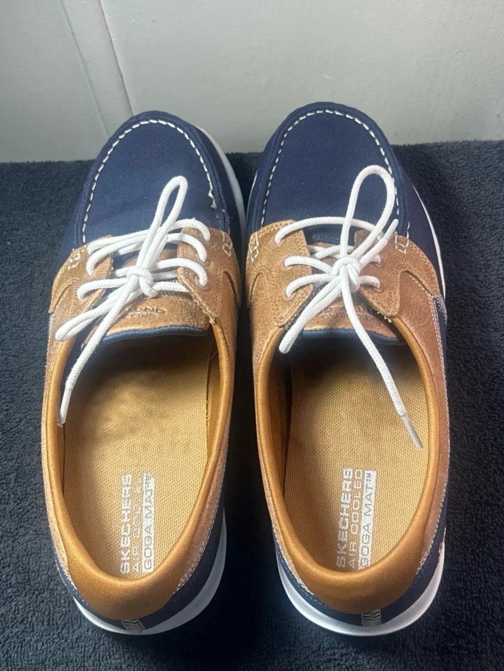 Skechers Unisex  Navy and Tan Canvas Boat Shoes